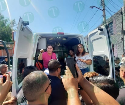 Claudia Garza del Toro entra en conflicto con personal del IEC