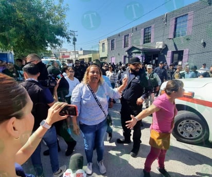 Claudia Garza del Toro entra en conflicto con personal del IEC