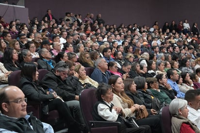 Carlos Villarreal Pérez toma protesta como alcalde de Monclova