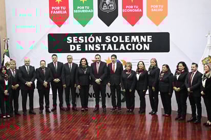 Carlos Villarreal Pérez toma protesta como alcalde de Monclova