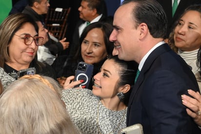 Carlos Villarreal Pérez toma protesta como alcalde de Monclova