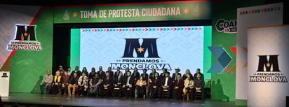 Carlos Villarreal Pérez toma protesta como alcalde de Monclova