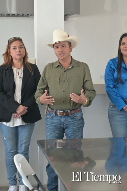 MARCA DE AGUA VERTICAL - 1