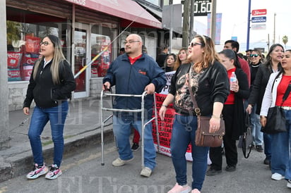 Manifestación y Marcha de docentes contra la ley del ISSSTE