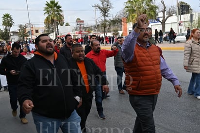 Manifestación y Marcha de docentes contra la ley del ISSSTE