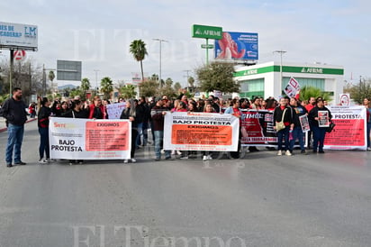 Manifestación y Marcha de docentes contra la ley del ISSSTE