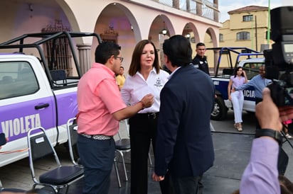 Entrega de unidades patrulla y video camaras de vigilancia 