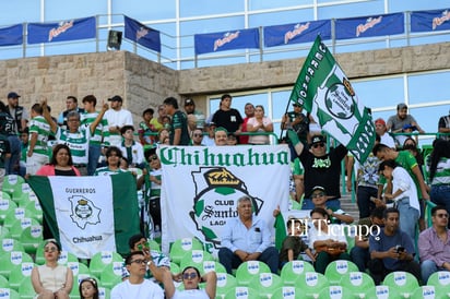 Afición en el Estadio Corona