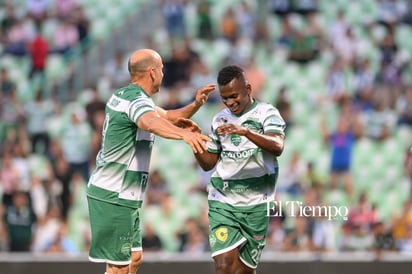 Homenaje a Oswaldo Sánchez 