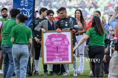 Homenaje a Oswaldo Sánchez 