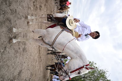 Cabalgata del aniversario  No. 336 de Monclova