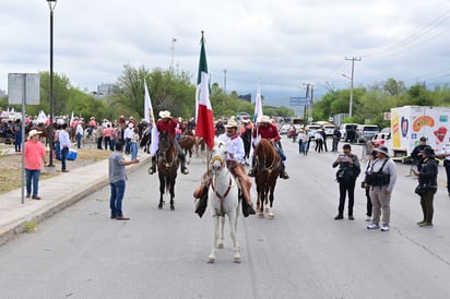 Cabalgata del aniversario  No. 336 de Monclova