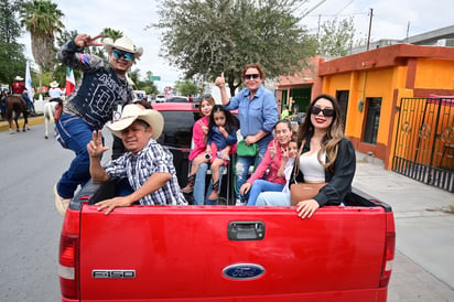 Cabalgata del aniversario  No. 336 de Monclova