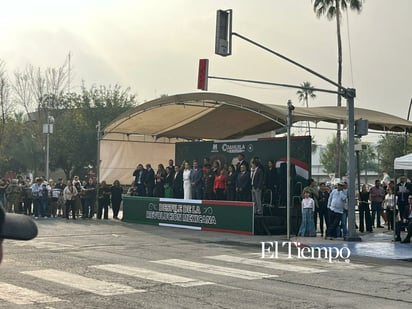 Desfile revolucionario en Monclova