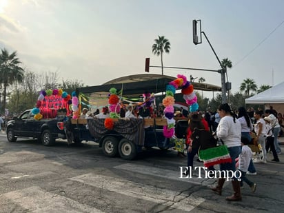 Desfile revolucionario en Monclova