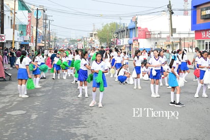 Civismo y tradición destacan en el desfile