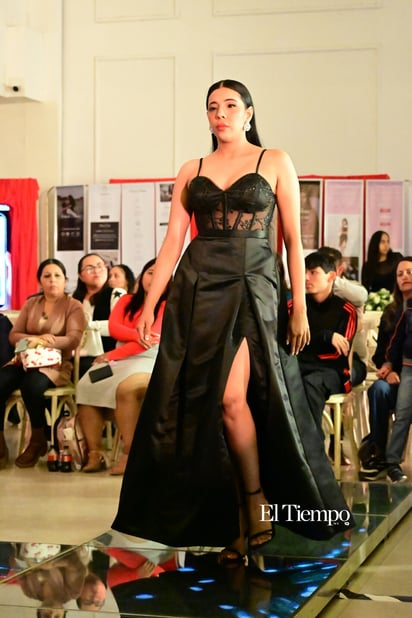 Pasarela CIMACO "Glamur Medieval"