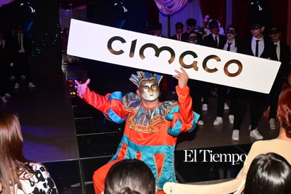 Pasarela CIMACO "Glamur Medieval"