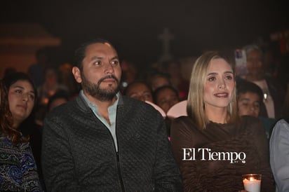 Noche de Flores y Calaveras ilumina Monclova en la tradicional “Alumbrada 2025”