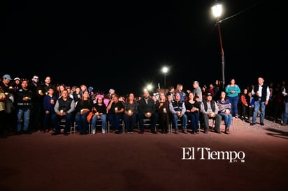 Noche de Flores y Calaveras ilumina Monclova en la tradicional “Alumbrada 2025”