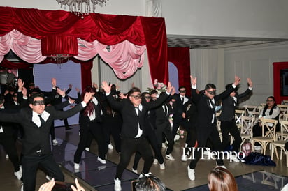 Pasarela CIMACO "Glamur Medieval"