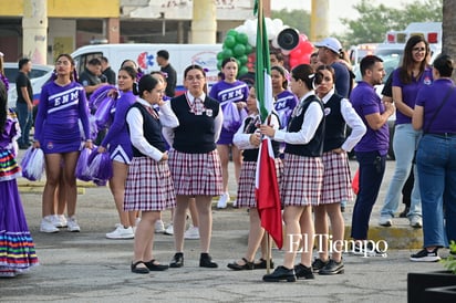 Civismo y tradición destacan en el desfile