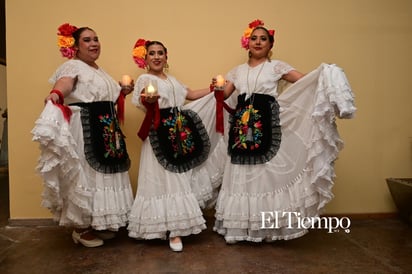🎉 Ballet Folclórico Coahuitl celebra 30 años en el Teatro de la Ciudad✨