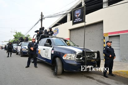 Civismo y tradición destacan en el desfile