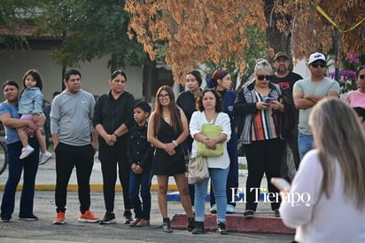 Civismo y tradición destacan en el desfile