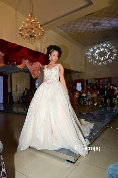 Pasarela CIMACO "Glamur Medieval"