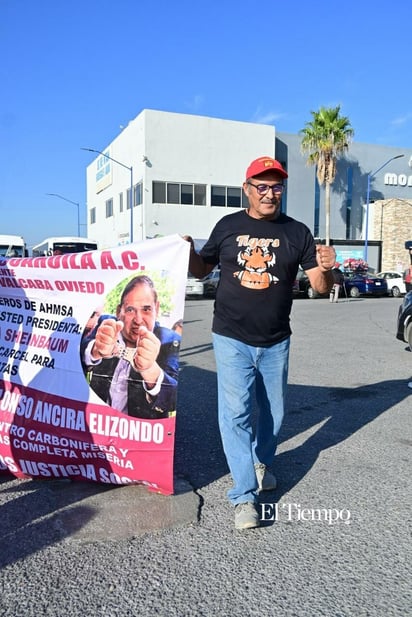 Exobreros de AHMSA inician caminata de más de 190 km rumbo a Saltillo por el proceso de quiebra