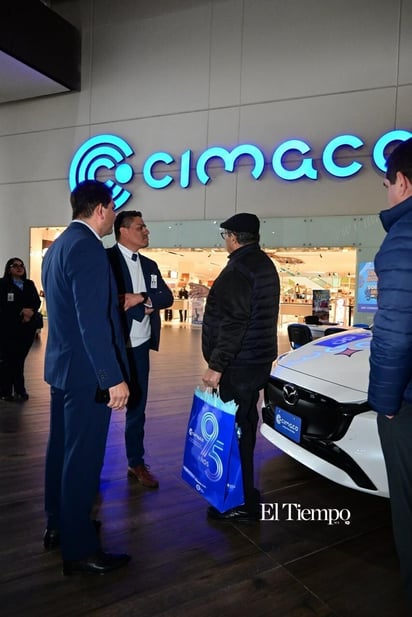 CIMACO realizó la entrega de un Mazda 2 a la ganadora del sorteo conmemorativo