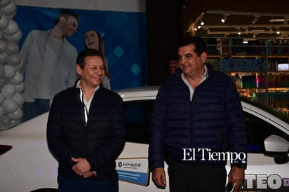 CIMACO realizó la entrega de un Mazda 2 a la ganadora del sorteo conmemorativo