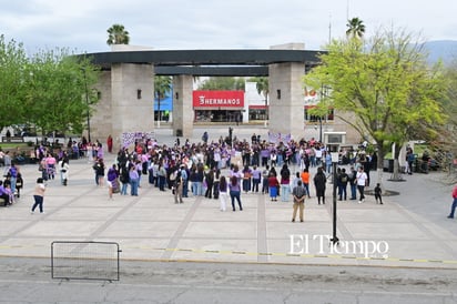 Mujeres de Monclova se concentran por igualdad y justicia