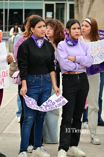 Mujeres de Monclova se concentran por igualdad y justicia