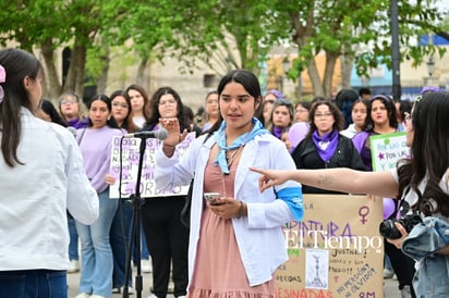 Mujeres de Monclova se concentran por igualdad y justicia
