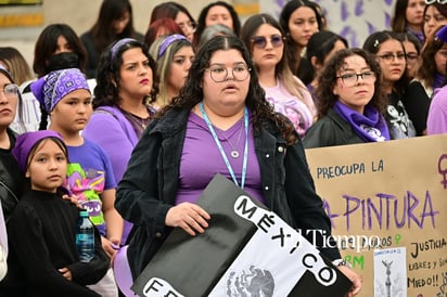 Mujeres de Monclova se concentran por igualdad y justicia