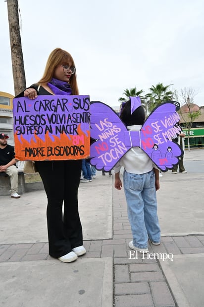 Mujeres de Monclova se concentran por igualdad y justicia