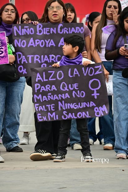 Mujeres de Monclova se concentran por igualdad y justicia