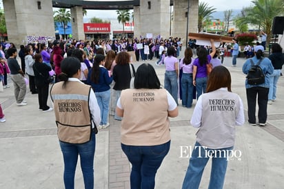 Mujeres de Monclova se concentran por igualdad y justicia