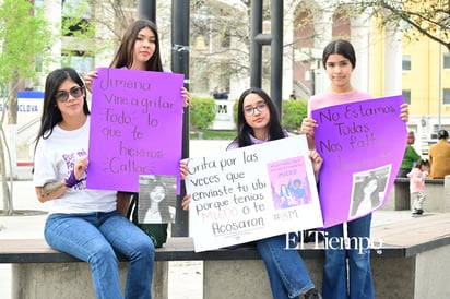 Mujeres de Monclova se concentran por igualdad y justicia