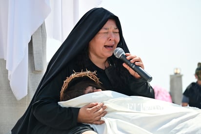Viacrucis en Monclova