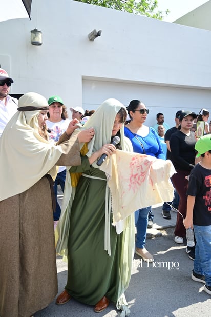 Viacrucis en Monclova