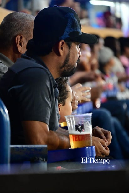 Comida en el estadio, parte esencial de la experiencia deportiva