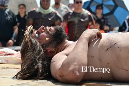 Viacrucis en Monclova