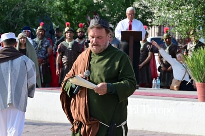 Viacrucis en Monclova