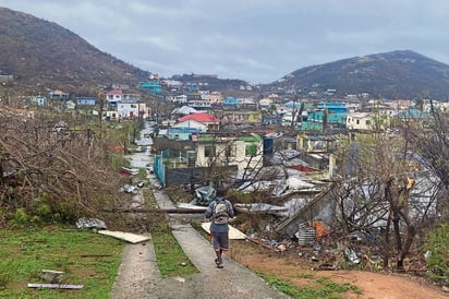 Beryl podría llegar a Texas el domingo como huracán