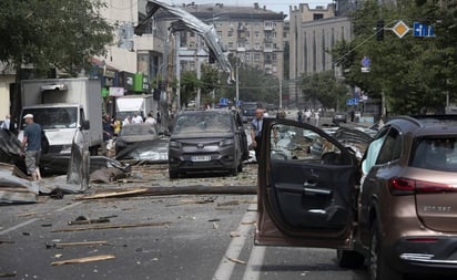 Ola de ataques rusos deja al menos 31 muertos en Ucrania