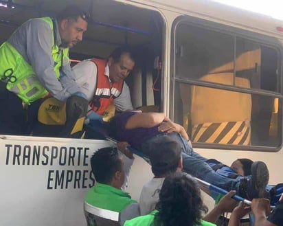 Un accidente de camión de personal ha dejado 13 personas lesionadas