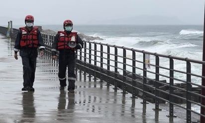 Se hunde carguero frente a costas de Taiwán por tifón Gaemi; suman 3 muertos